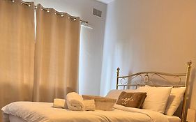 One Bedroom Apartment- Bec Chambers Ls